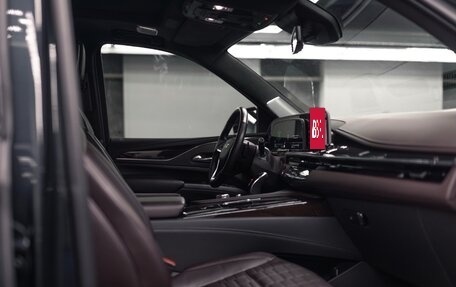 Cadillac Escalade V, 2022 год, 11 900 000 рублей, 8 фотография