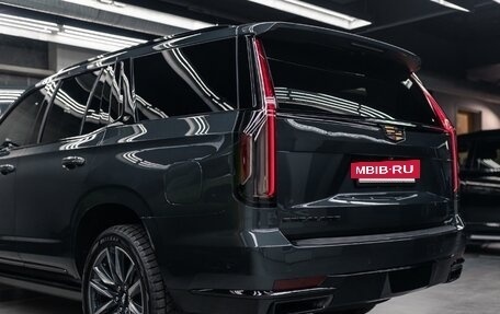 Cadillac Escalade V, 2022 год, 11 900 000 рублей, 4 фотография