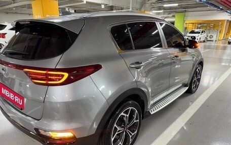 KIA Sportage IV рестайлинг, 2018 год, 1 950 000 рублей, 5 фотография