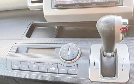 Honda Freed I, 2012 год, 815 000 рублей, 18 фотография