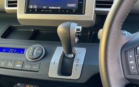 Honda Freed I, 2014 год, 810 000 рублей, 24 фотография