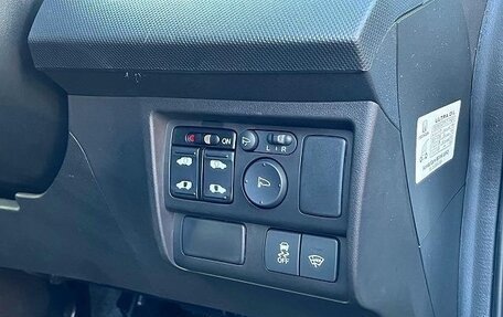 Honda Freed I, 2014 год, 810 000 рублей, 13 фотография