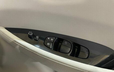 Nissan Leaf I, 2012 год, 700 000 рублей, 39 фотография