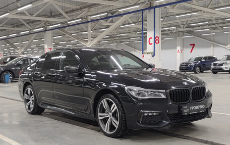 BMW 7 серия, 2018 год, 4 320 000 рублей, 3 фотография