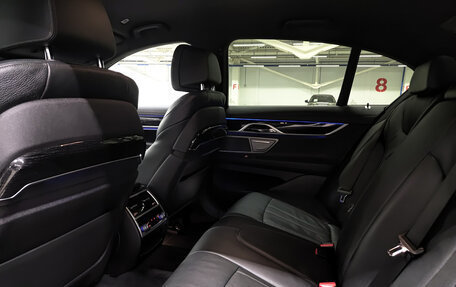 BMW 7 серия, 2018 год, 4 320 000 рублей, 12 фотография