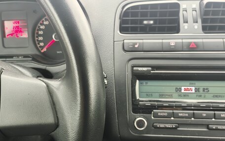 Volkswagen Polo VI (EU Market), 2011 год, 725 000 рублей, 18 фотография