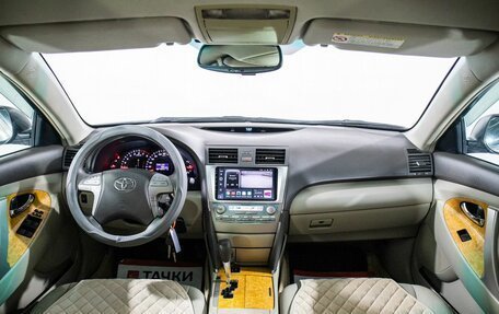 Toyota Camry, 2007 год, 1 200 000 рублей, 8 фотография