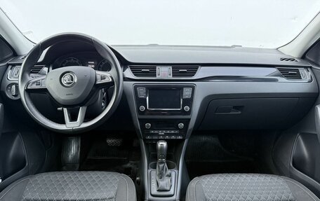 Skoda Rapid I, 2017 год, 1 400 000 рублей, 12 фотография