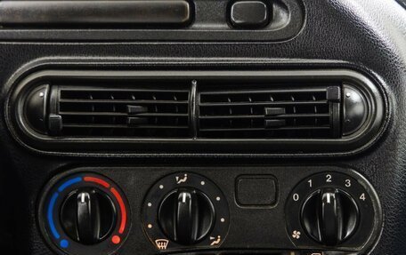 Chevrolet Niva I рестайлинг, 2006 год, 298 000 рублей, 21 фотография