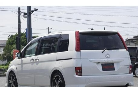 Toyota ISis I, 2010 год, 1 000 000 рублей, 7 фотография