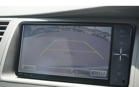 Toyota ISis I, 2010 год, 1 000 000 рублей, 11 фотография