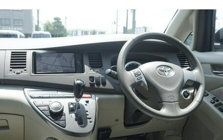 Toyota ISis I, 2010 год, 1 000 000 рублей, 10 фотография