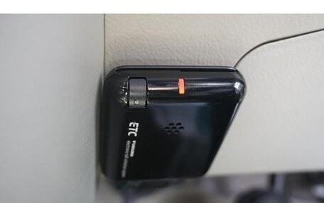 Toyota ISis I, 2010 год, 1 000 000 рублей, 15 фотография