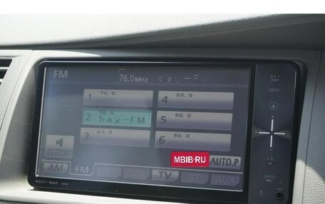 Toyota ISis I, 2010 год, 1 000 000 рублей, 12 фотография