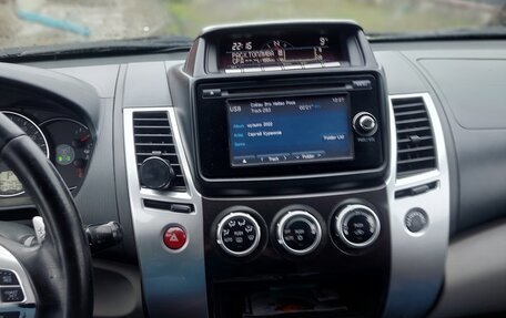 Mitsubishi Pajero Sport II рестайлинг, 2014 год, 1 650 000 рублей, 7 фотография