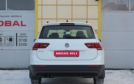 Volkswagen Tiguan II, 2020 год, 1 935 000 рублей, 5 фотография