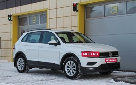 Volkswagen Tiguan II, 2020 год, 1 935 000 рублей, 8 фотография