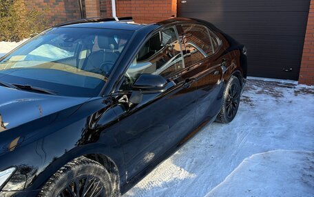 Toyota Camry, 2021 год, 3 500 000 рублей, 3 фотография