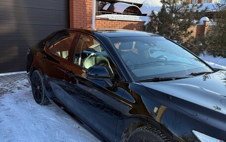 Toyota Camry, 2021 год, 3 500 000 рублей, 2 фотография