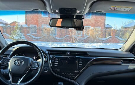 Toyota Camry, 2021 год, 3 500 000 рублей, 7 фотография