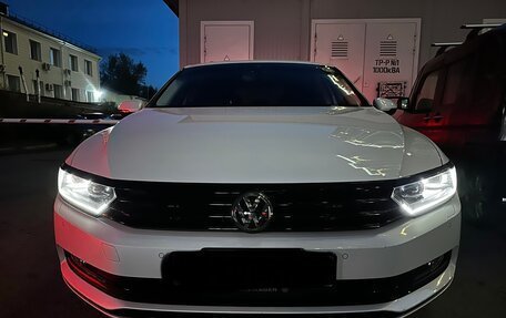 Volkswagen Passat B8 рестайлинг, 2015 год, 1 520 000 рублей, 14 фотография