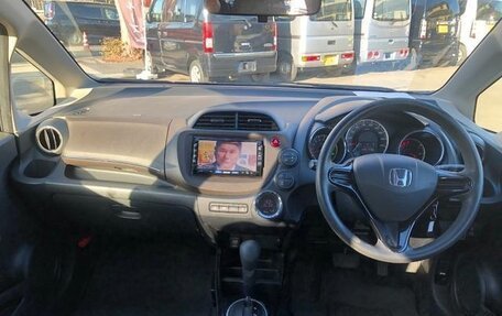 Honda Fit Shuttle I рестайлинг, 2011 год, 860 000 рублей, 23 фотография