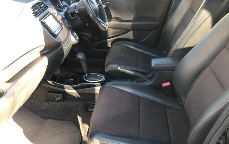 Honda Fit Shuttle I рестайлинг, 2011 год, 860 000 рублей, 34 фотография