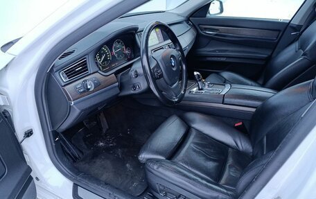 BMW 7 серия, 2011 год, 1 650 000 рублей, 12 фотография