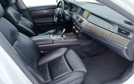 BMW 7 серия, 2011 год, 1 650 000 рублей, 26 фотография