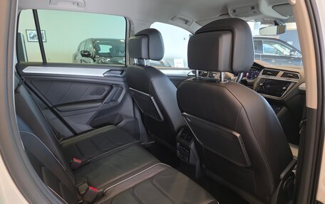 Volkswagen Tiguan II, 2018 год, 3 250 000 рублей, 29 фотография