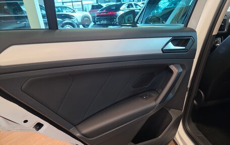 Volkswagen Tiguan II, 2018 год, 3 250 000 рублей, 24 фотография