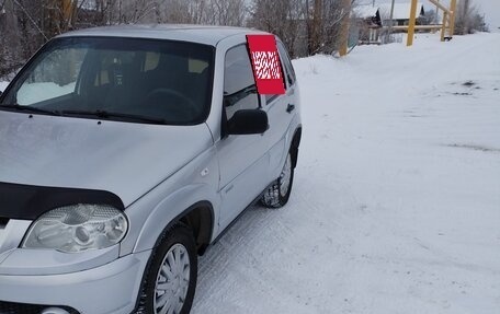 Chevrolet Niva I рестайлинг, 2011 год, 530 000 рублей, 2 фотография