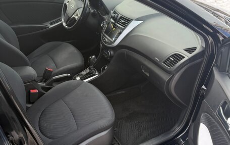 Hyundai Solaris II рестайлинг, 2015 год, 1 300 000 рублей, 8 фотография