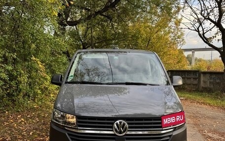 Volkswagen Transporter T6 рестайлинг, 2021 год, 3 940 000 рублей, 1 фотография