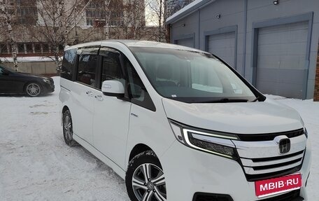 Honda Stepwgn IV, 2019 год, 2 800 000 рублей, 1 фотография