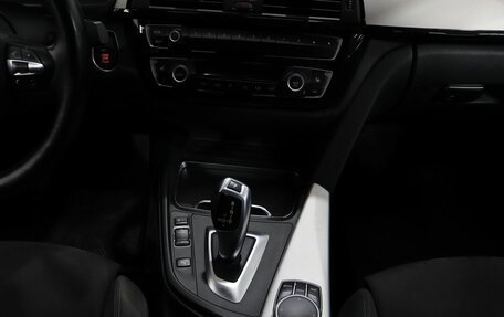 BMW 3 серия, 2017 год, 2 900 000 рублей, 18 фотография