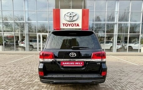 Toyota Land Cruiser 200, 2016 год, 6 150 000 рублей, 6 фотография