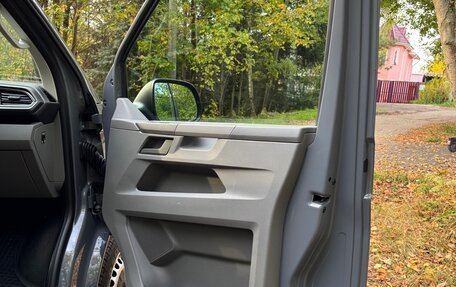 Volkswagen Transporter T6 рестайлинг, 2021 год, 3 940 000 рублей, 24 фотография