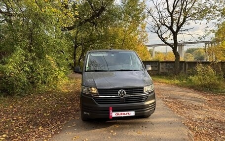Volkswagen Transporter T6 рестайлинг, 2021 год, 3 940 000 рублей, 15 фотография