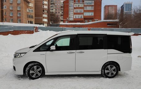 Honda Stepwgn IV, 2019 год, 2 800 000 рублей, 2 фотография