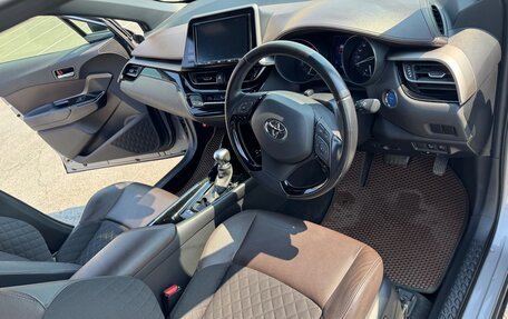 Toyota C-HR I рестайлинг, 2017 год, 1 850 000 рублей, 7 фотография