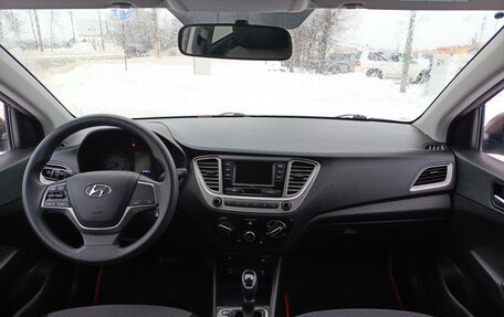 Hyundai Solaris II рестайлинг, 2021 год, 1 570 000 рублей, 18 фотография