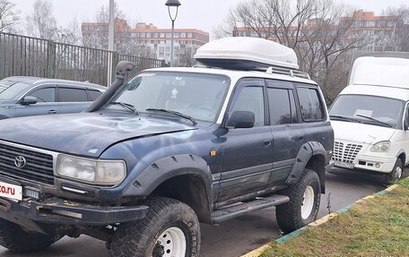 Toyota Land Cruiser 80 рестайлинг, 1997 год, 1 600 000 рублей, 3 фотография