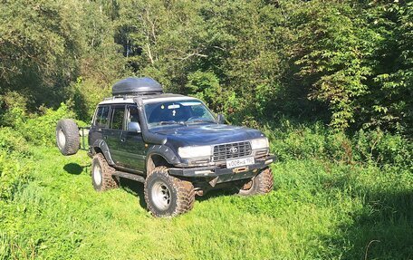 Toyota Land Cruiser 80 рестайлинг, 1997 год, 1 600 000 рублей, 15 фотография