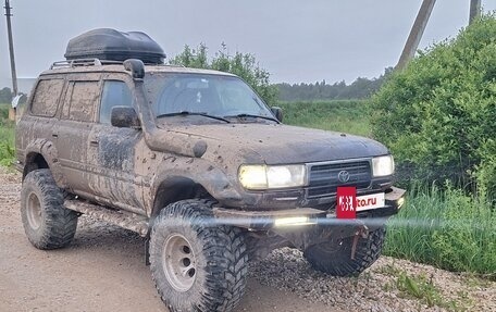 Toyota Land Cruiser 80 рестайлинг, 1997 год, 1 600 000 рублей, 17 фотография