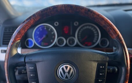 Volkswagen Touareg III, 2003 год, 880 000 рублей, 14 фотография