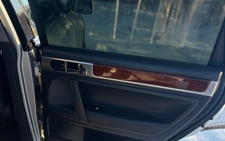 Volkswagen Touareg III, 2003 год, 880 000 рублей, 18 фотография