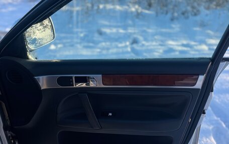 Volkswagen Touareg III, 2003 год, 880 000 рублей, 20 фотография