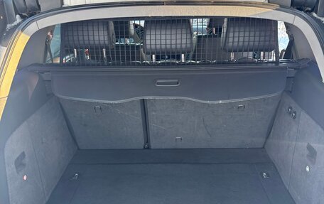 Volkswagen Touareg III, 2003 год, 880 000 рублей, 23 фотография