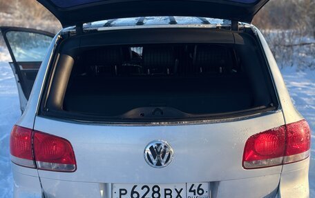 Volkswagen Touareg III, 2003 год, 880 000 рублей, 21 фотография